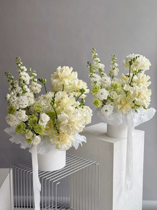 HOUSE SIGNATURE ARRANGMENT